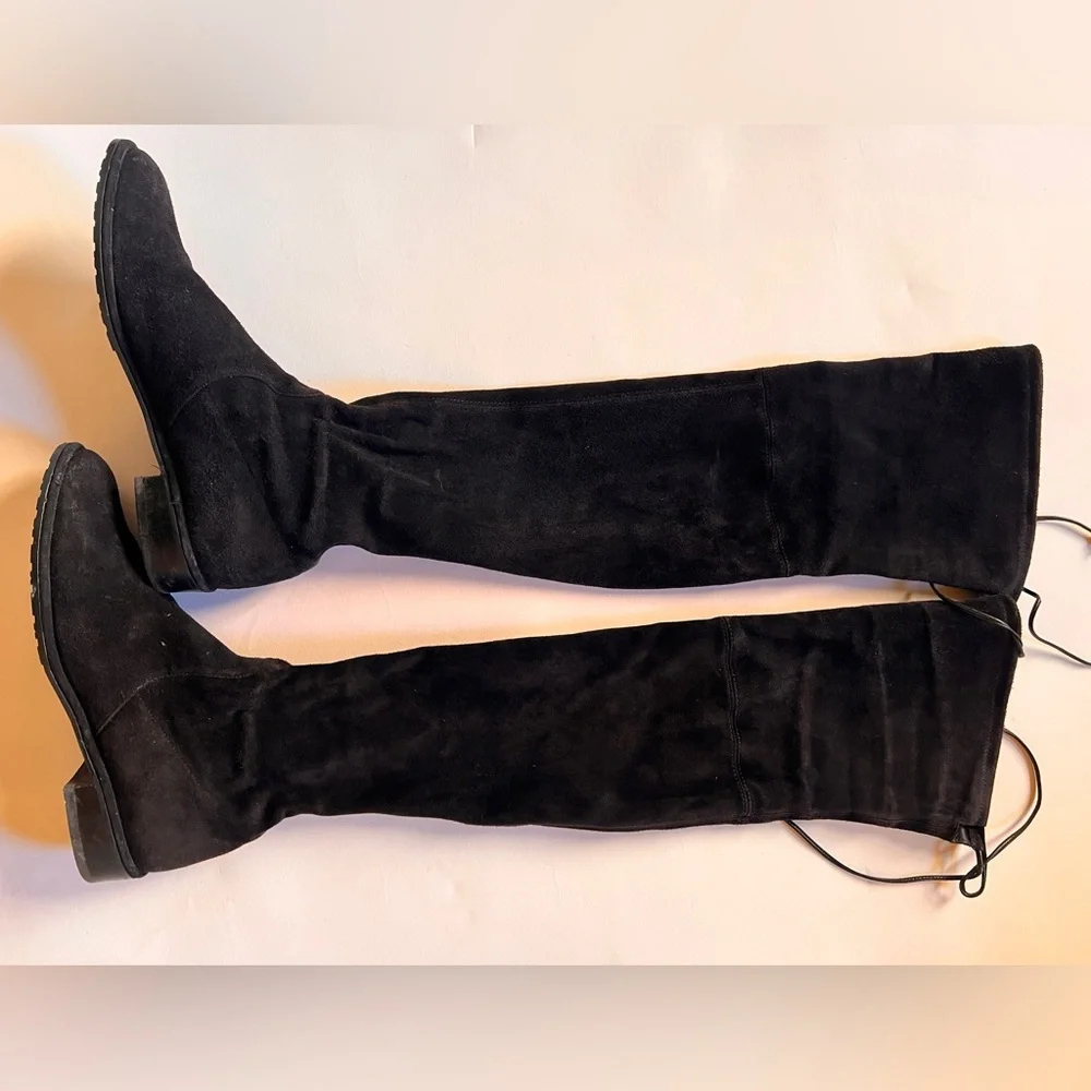 Stuart Weitzman Lowland Black Suede Over the Knee
Boot Size 6 - Picture 11 of 16